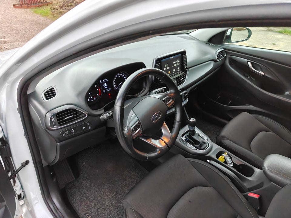 Hyundai i30 1,4 T-GDi Life Komfort stc. DCT 5d