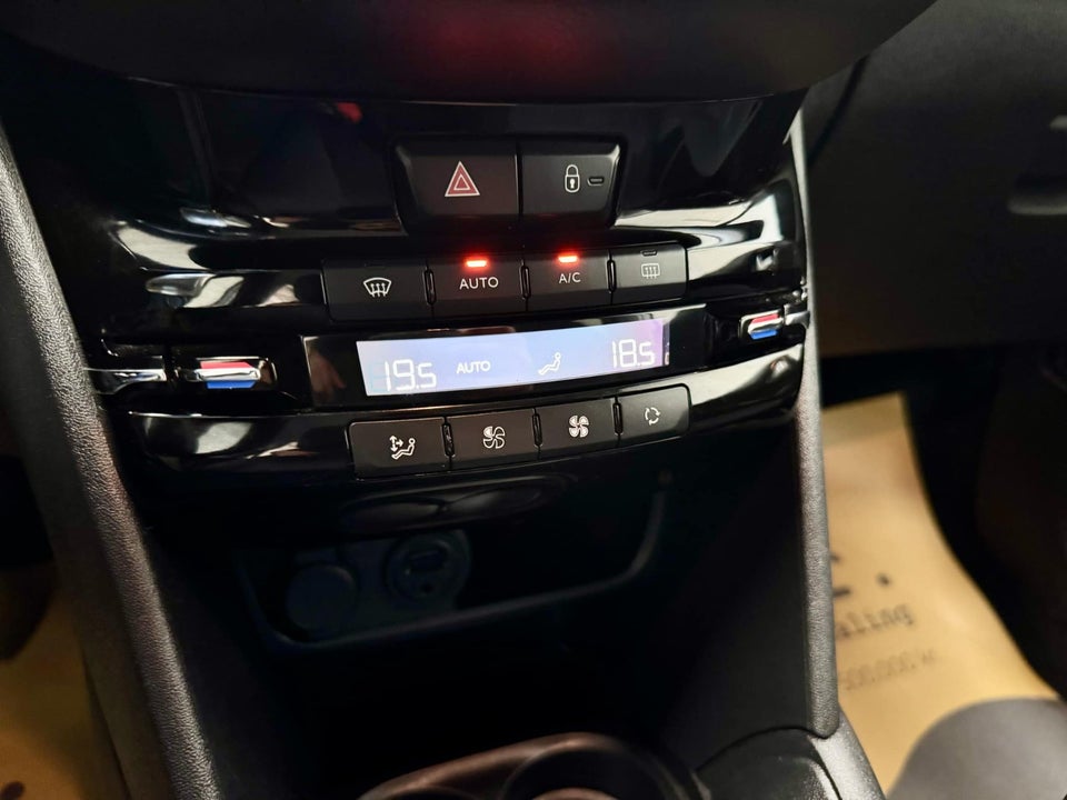 Peugeot 208 1,6 BlueHDi 100 Allure 5d
