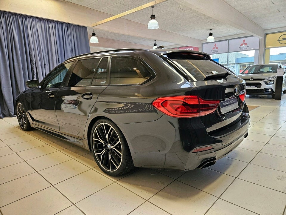 BMW 520d 2,0 Touring Connected aut. 5d