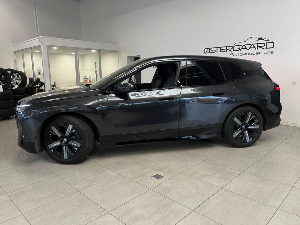 BMW iX xDrive50 Fully Charged 5d