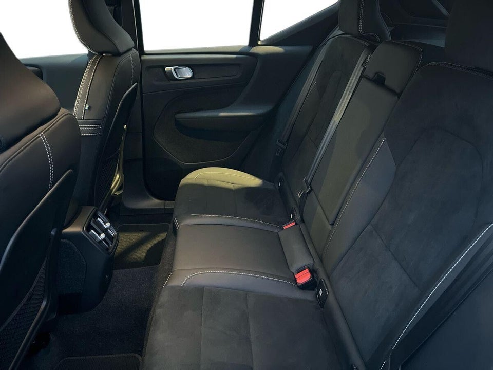 Volvo XC40 P6 ReCharge Core 5d