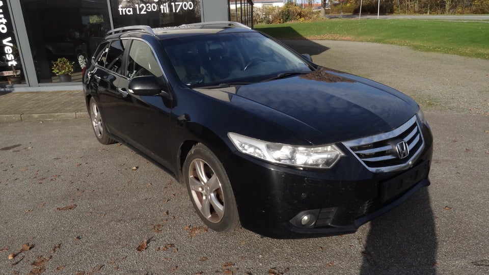 Honda Accord 2,2 i-DTEC Lifestyle Tourer 5d