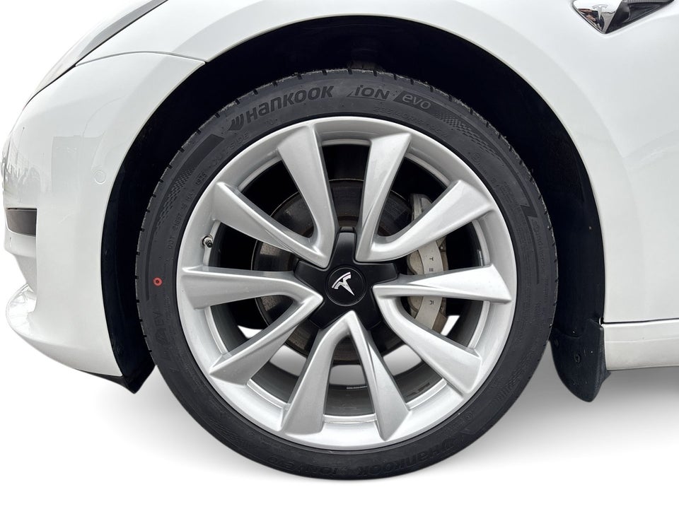 Tesla Model 3 Standard Range+ RWD 4d
