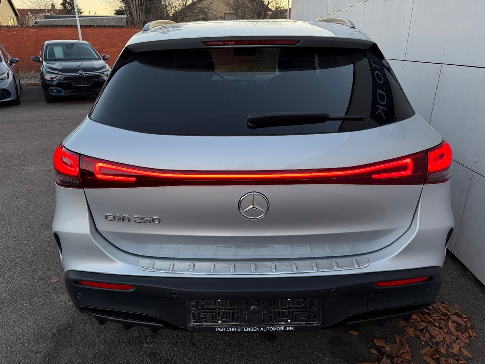 Mercedes EQA250 AMG Line 5d