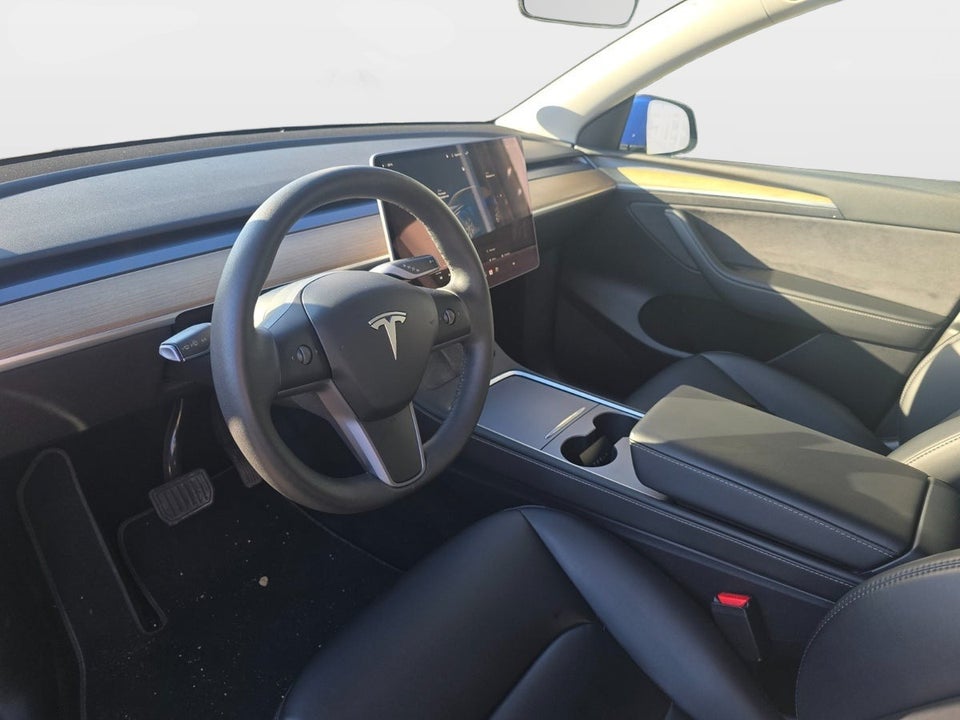 Tesla Model Y RWD 5d