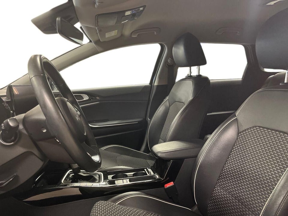 Kia Ceed 1,6 PHEV Upgrade SW DCT 5d