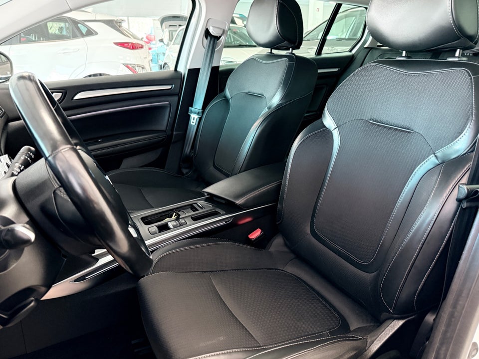 Renault Megane IV 1,6 E-Tech Intens Sport Tourer 5d