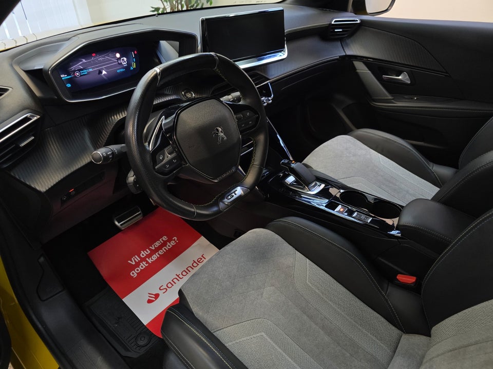 Peugeot e-208 50 GT 5d