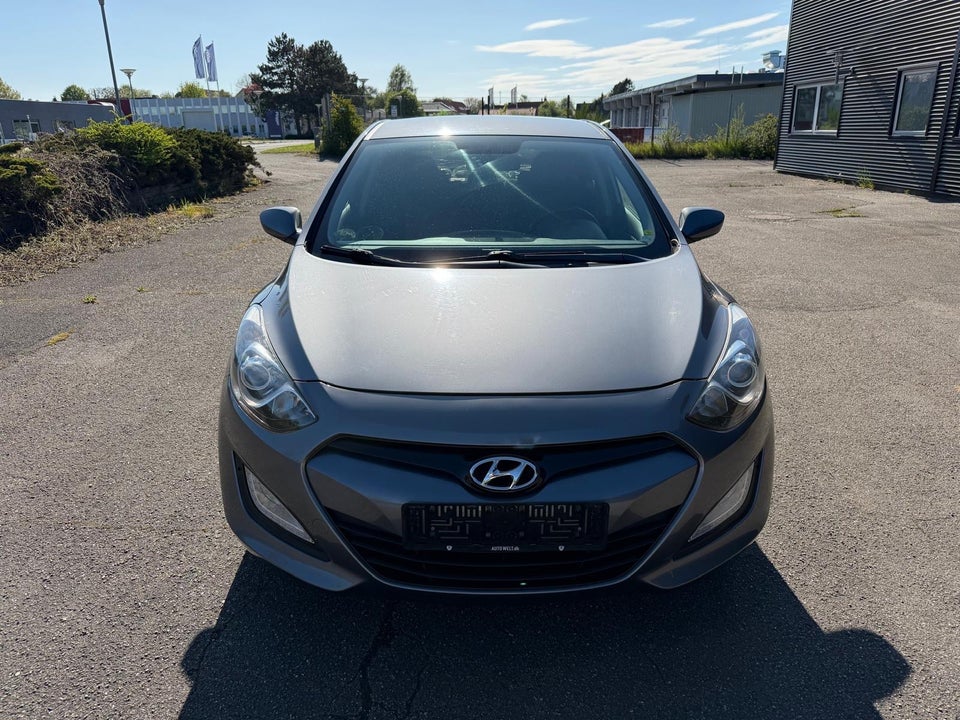 Hyundai i30 1,4 CVVT Comfort XTR 5d