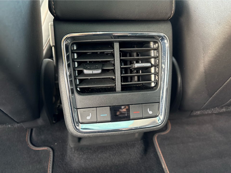 Skoda Enyaq 80 iV Suite 5d