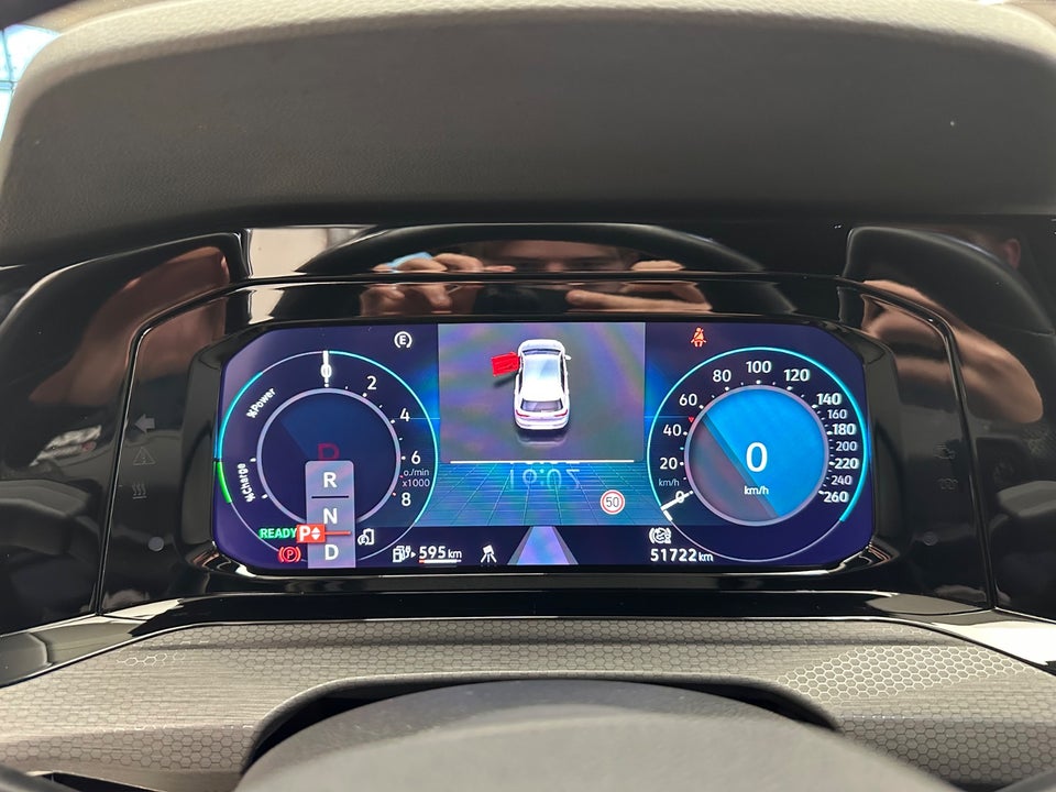 VW Golf VIII 1,4 GTE DSG 5d