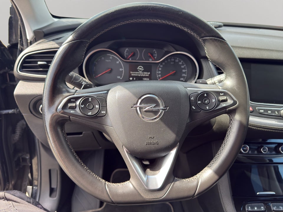 Opel Grandland X 1,6 T 180 Business Ultimate aut. 5d