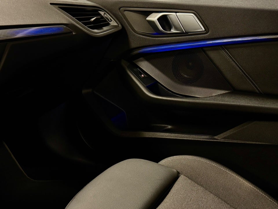 BMW 118i 1,5 Sport Line aut. 5d