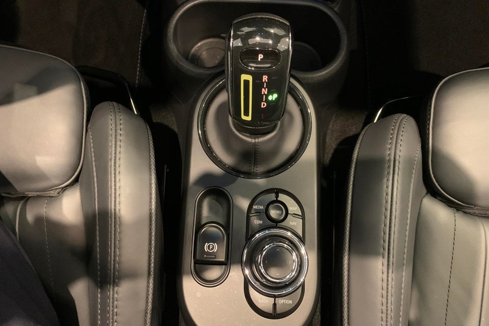 MINI Cooper SE Maximise 3d