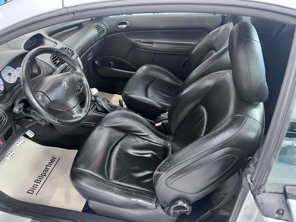 Peugeot 206 2,0 16V CC 2d