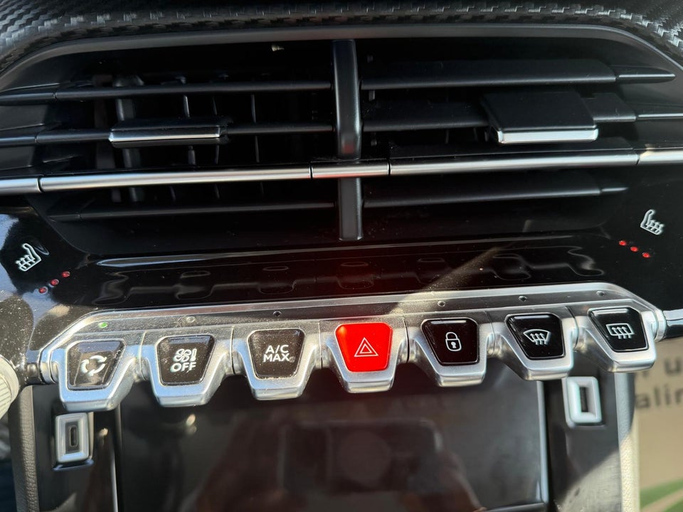 Peugeot e-208 50 Allure 5d