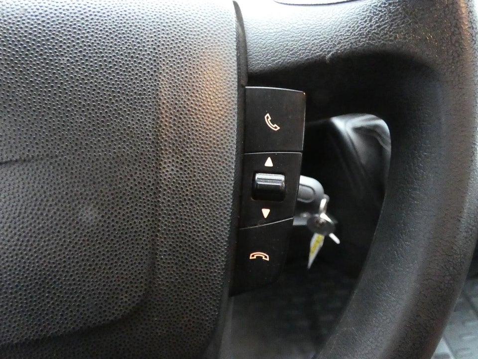 Peugeot Boxer 335 2,0 BlueHDi 130 Db.Kab m/lad L3 4d