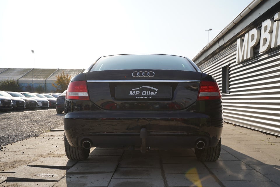 Audi A6 2,4 V6 4d