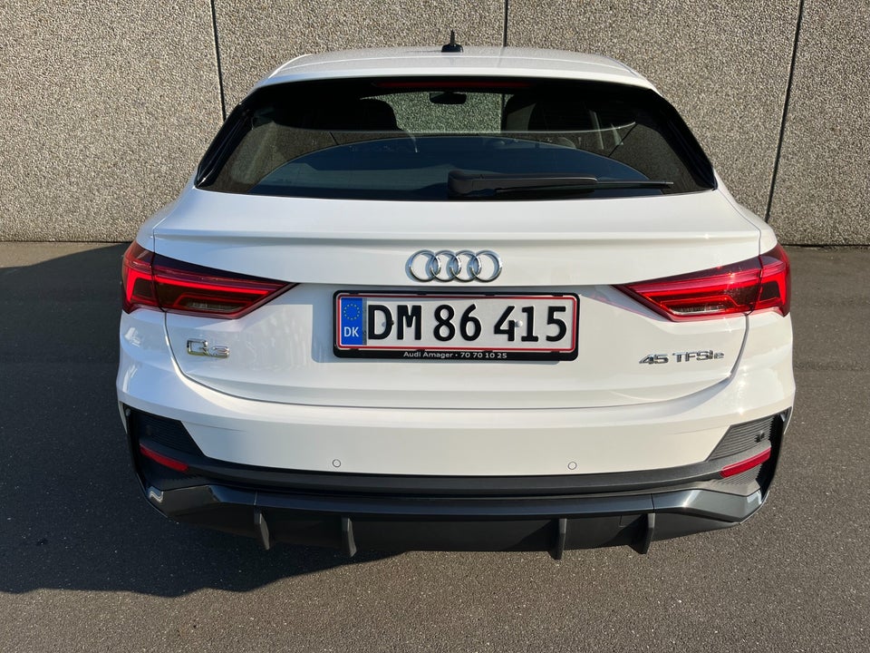 Audi Q3 45 TFSi e Attitude+ Sportback S-tr. 5d