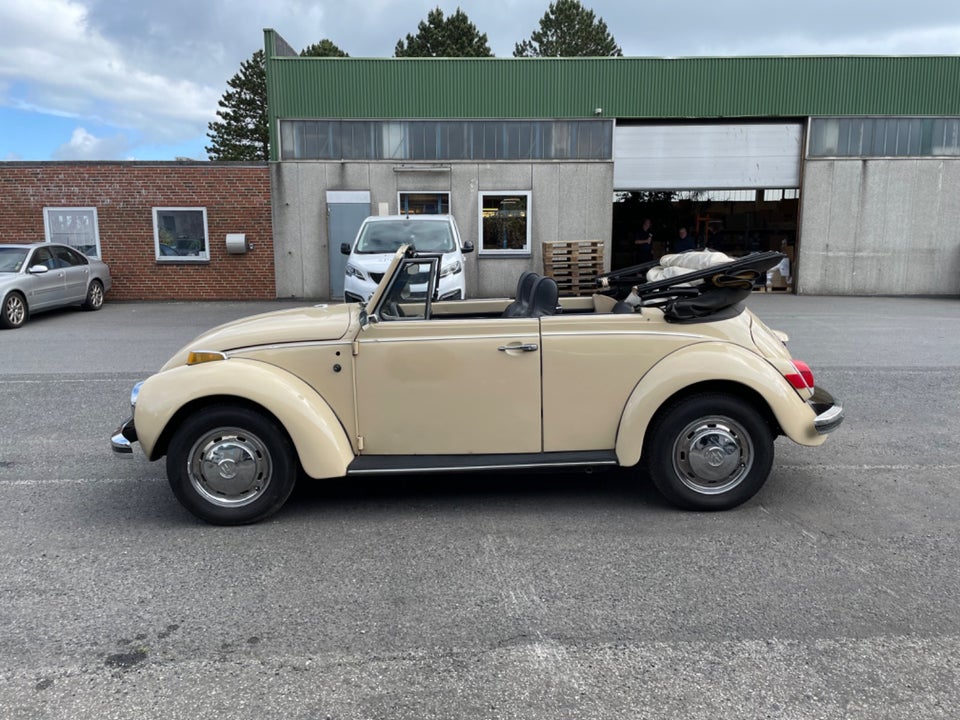 VW 1302 1,5 Cabriolet 2d