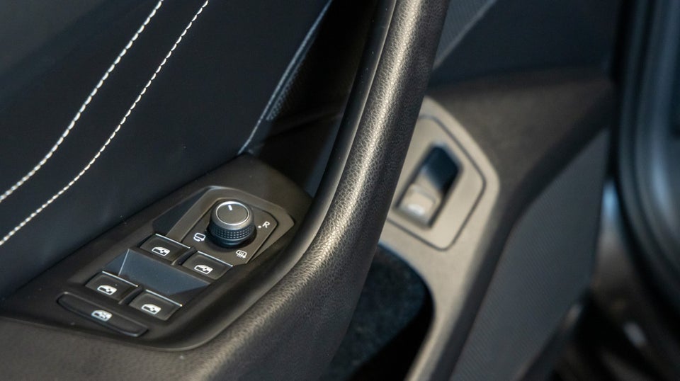 VW Passat 2,0 TDi 150 Elegance+ Variant DSG 5d