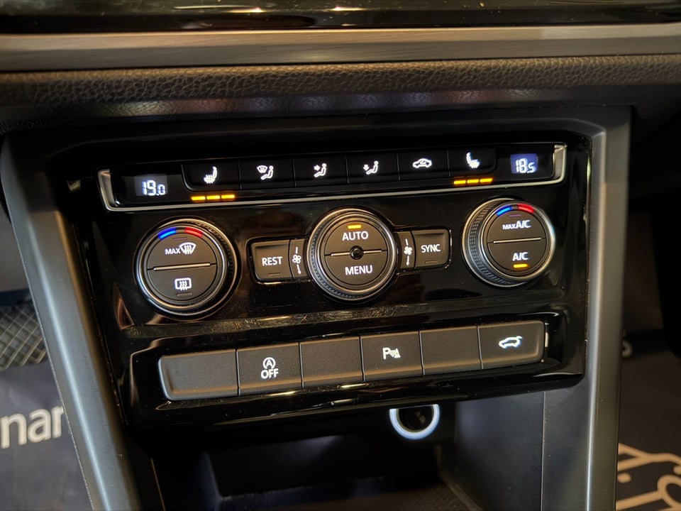 VW Touran 1,6 TDi 115 Comfortline R-line DSG 7prs 5d