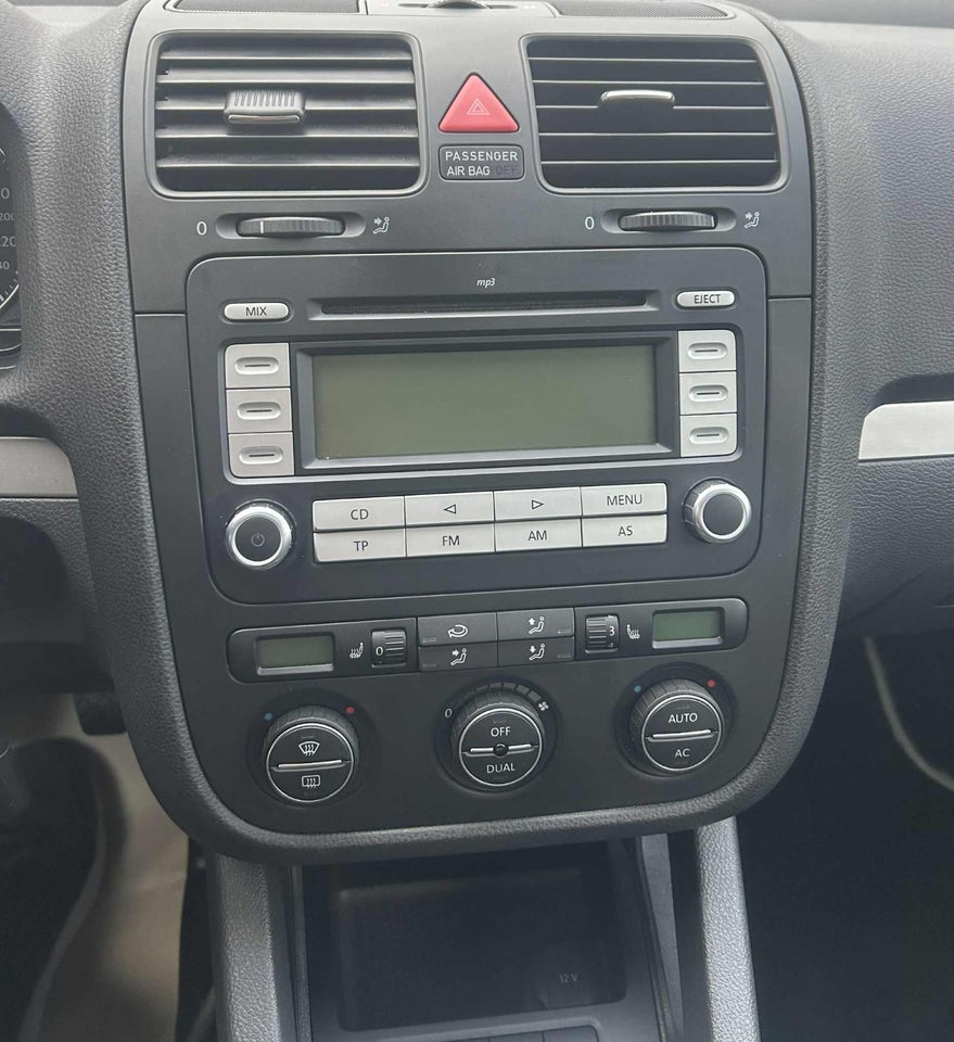 VW Golf V 1,6 Comfortline 5d