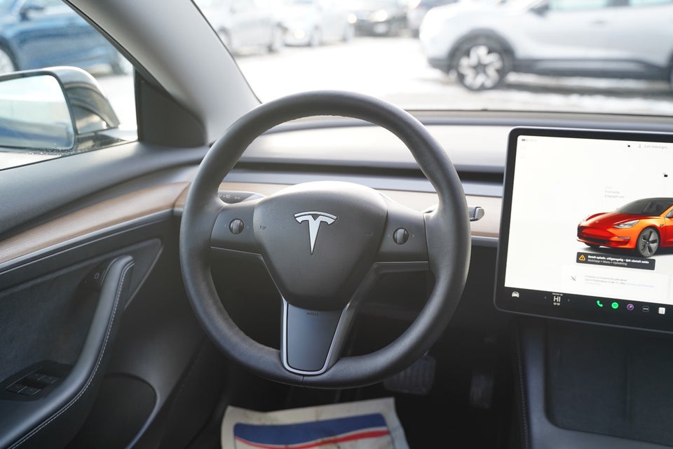 Tesla Model 3 RWD 4d