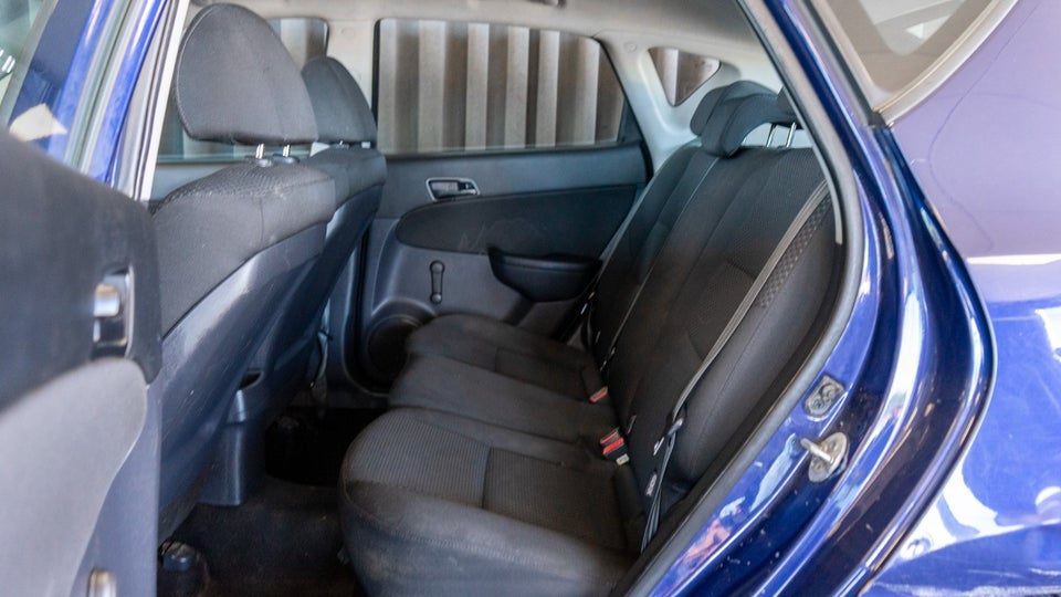 Hyundai i30 1,6 CRDi 90 Blue Drive 5d