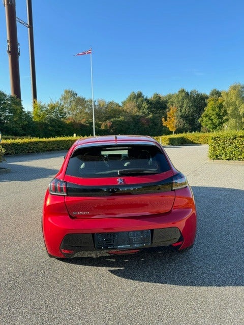 Peugeot e-208 50 Active 5d