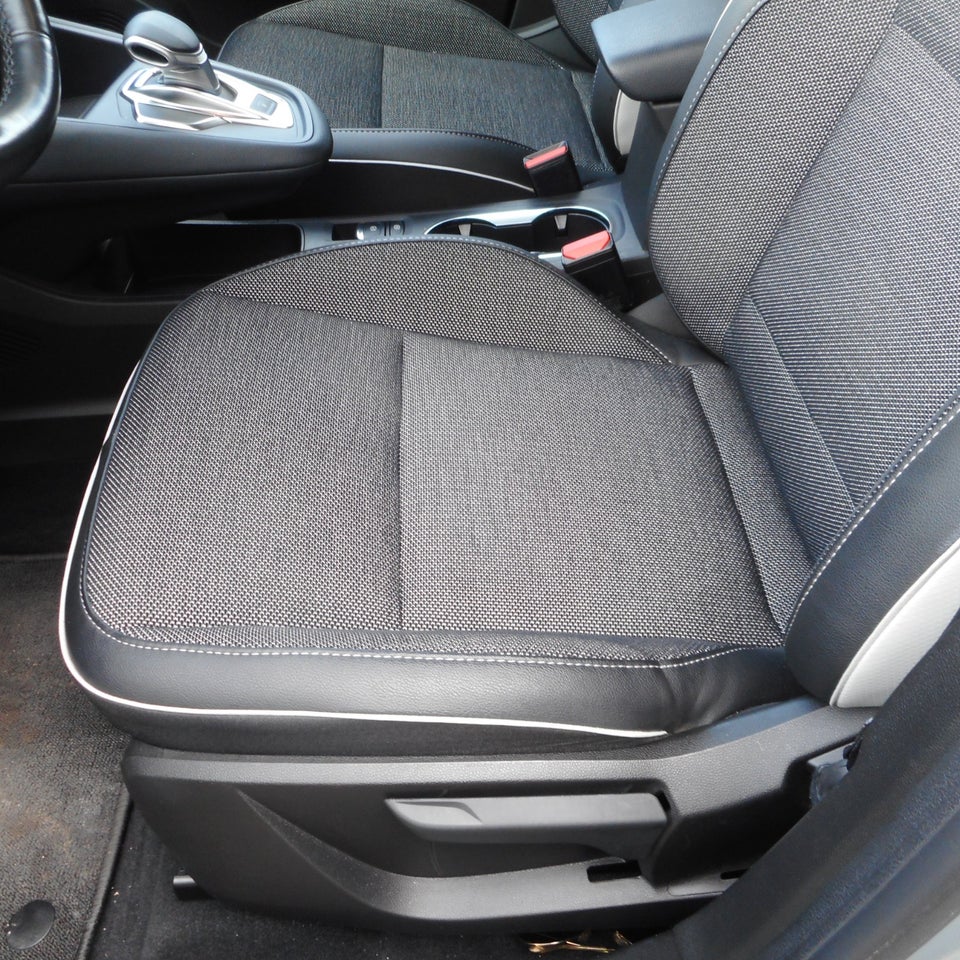 Renault Captur 1,3 TCe 130 Intens EDC 5d