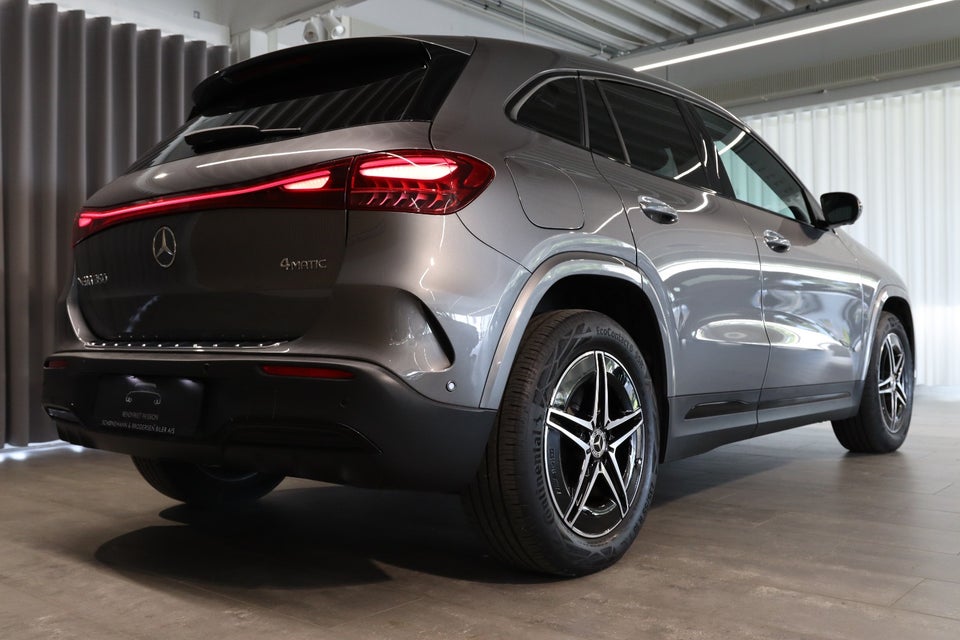 Mercedes EQA350 AMG Line Premium 4Matic 5d