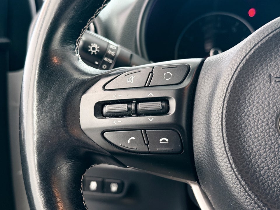 Kia Picanto 1,0 MPi Advance 5d