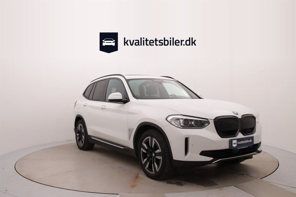 BMW iX3 Charged 5d