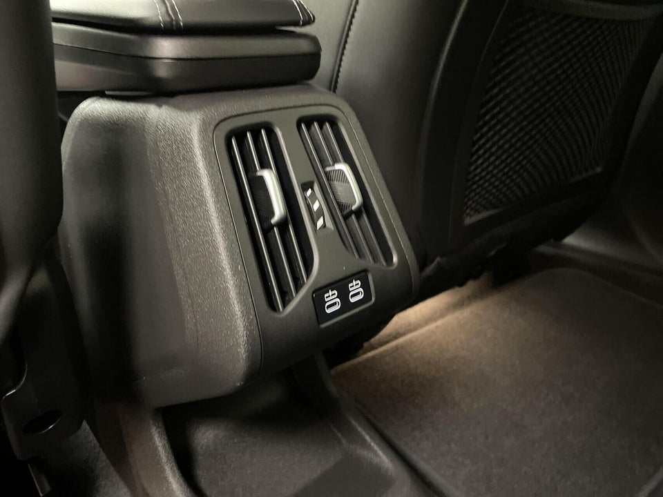 BMW iX1 eDrive20 X-Line 5d