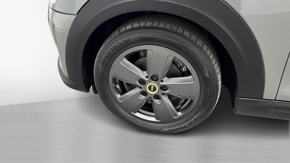 MINI Cooper SE Essential 3d