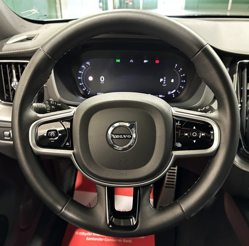 Volvo XC60 2,0 B4 197 R-Design aut. 5d