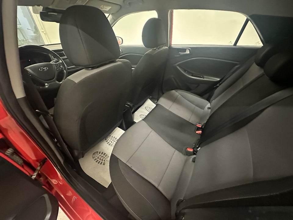 Hyundai i20 1,25 Trend 5d