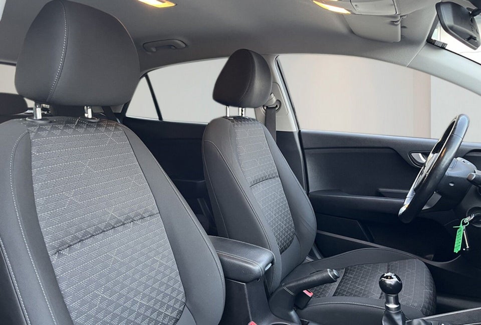 Kia Rio 1,25 MPi Base Line+ 5d