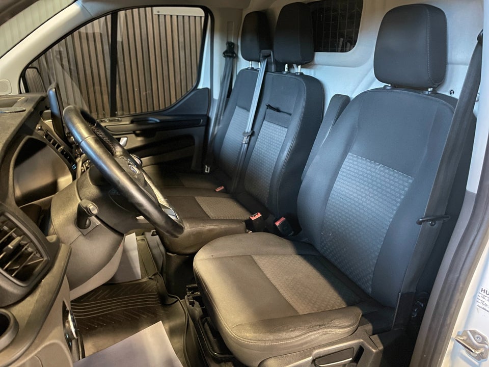 Ford Transit Custom 300 L2 2,0 TDCi 130 Trend
