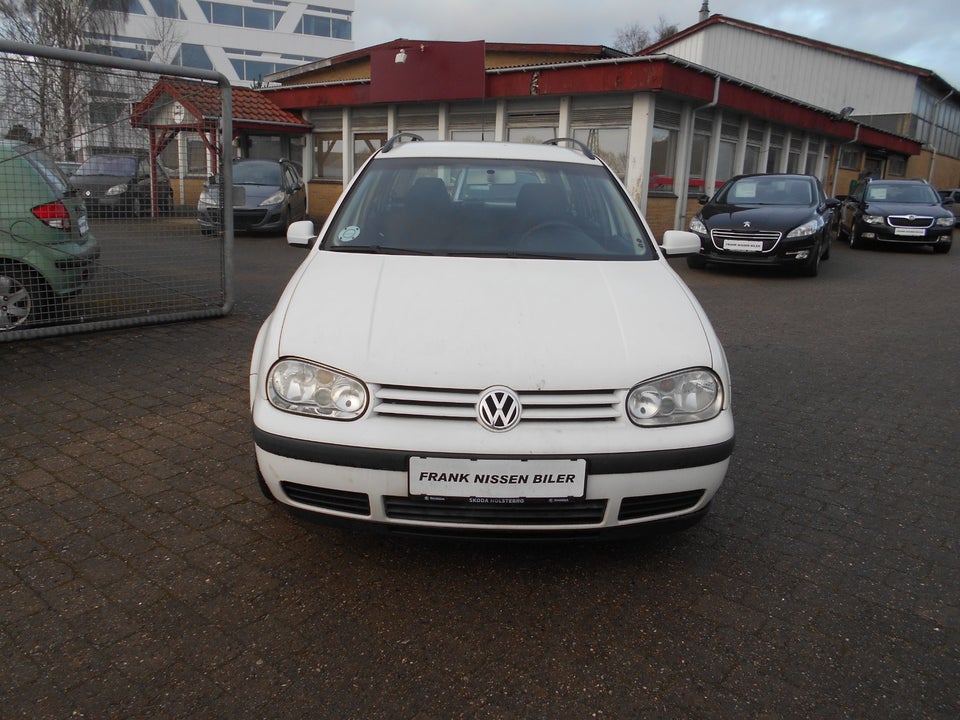 VW Golf IV 1,6 DK Variant aut. 5d