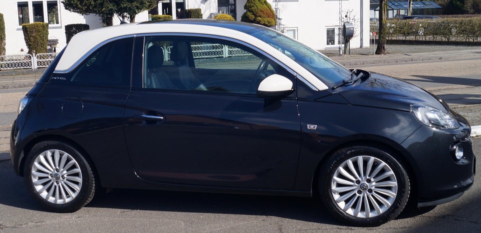 Opel Adam 1,0 T 90 Glam 3d