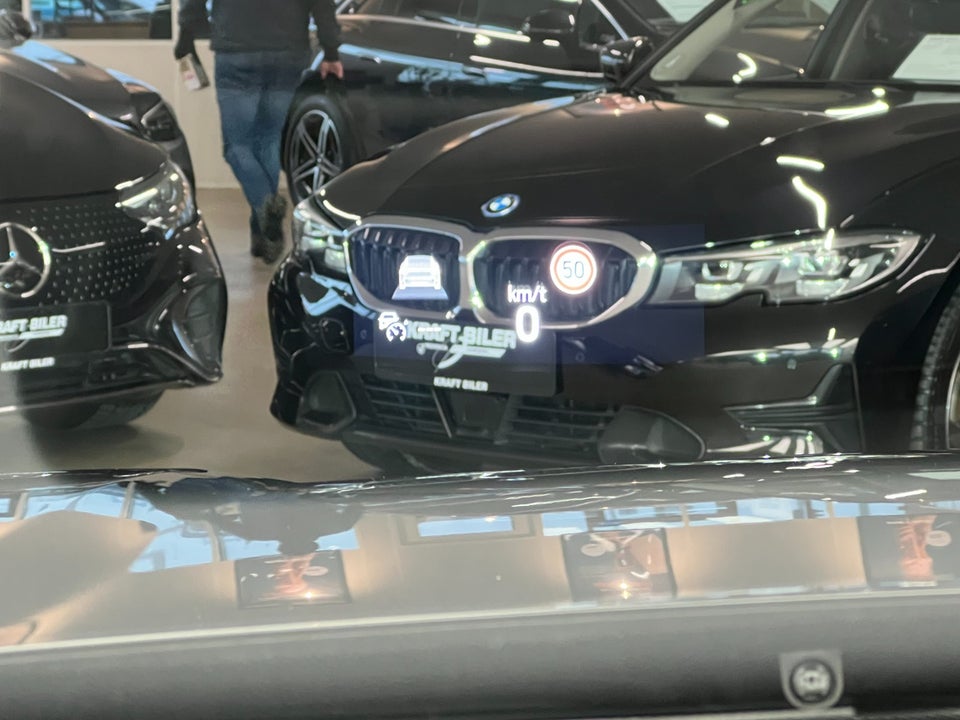 Ford Explorer 77 Premium Extended Range 5d