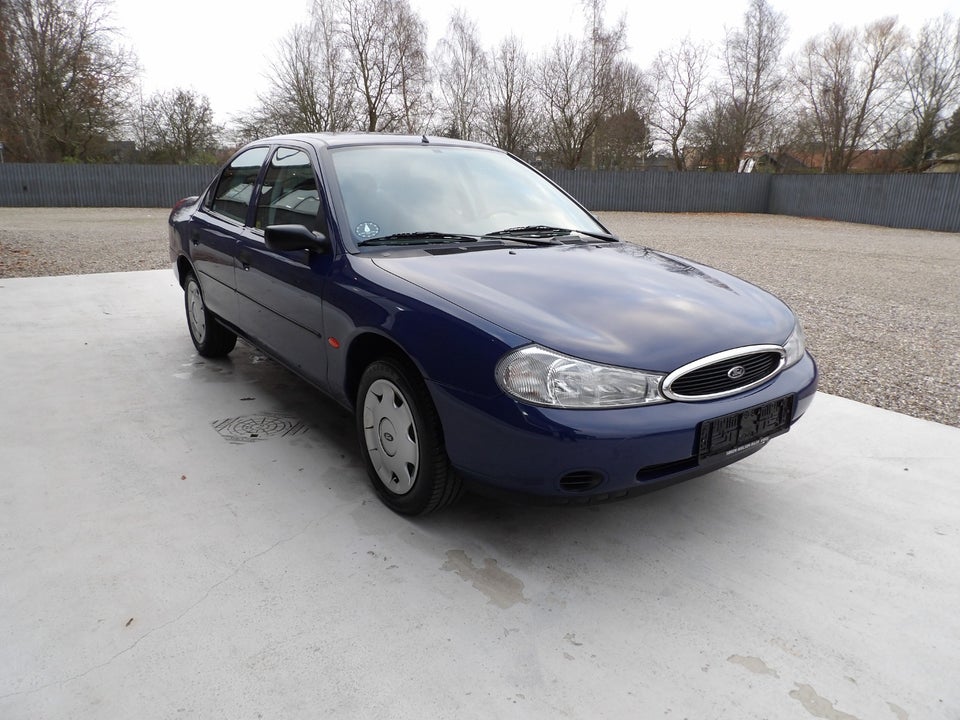 Ford Mondeo 1,6 Fashion 4d