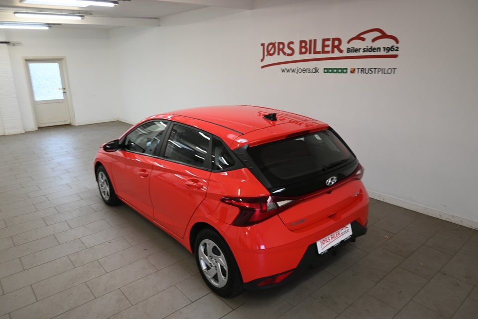 Hyundai i20 1,0 T-GDi Essential DCT 5d