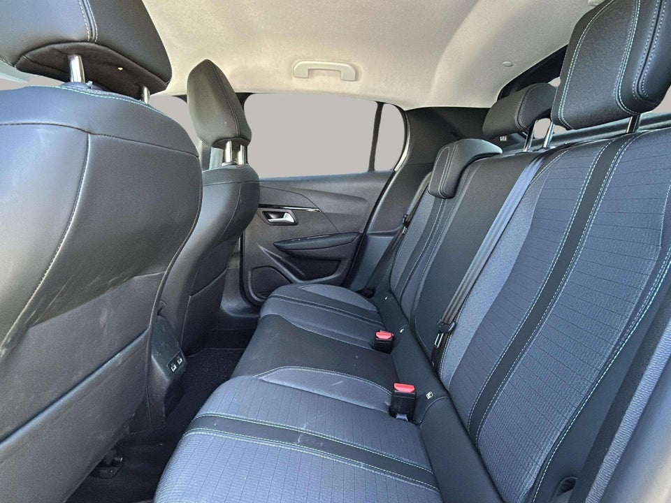 Peugeot e-208 50 Active Pack 5d