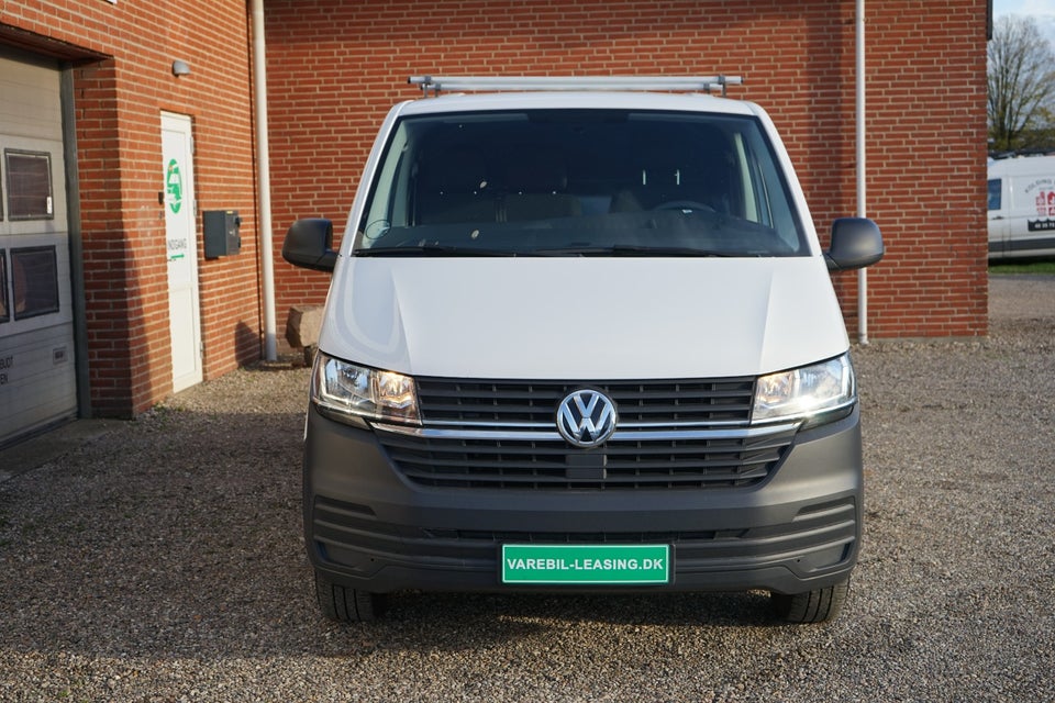VW Transporter 2,0 TDi 110 Kassevogn lang
