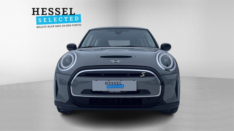 MINI Cooper SE Essential 3d