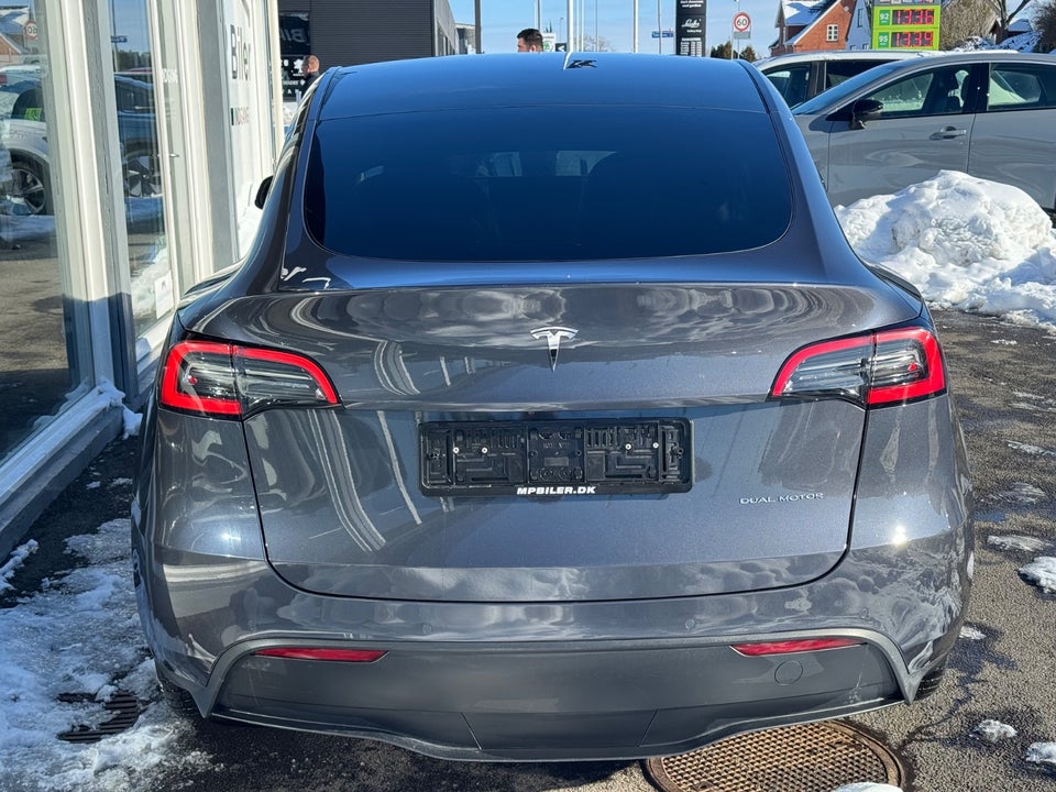 Tesla Model Y Long Range AWD 5d