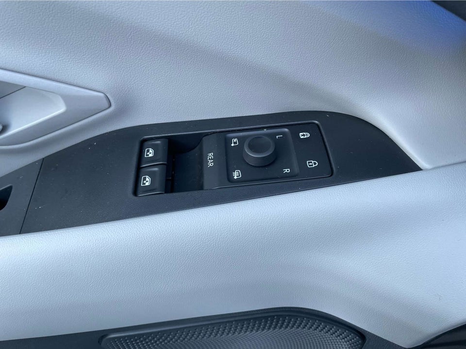 Ford Capri 77 Premium Extended Range 5d